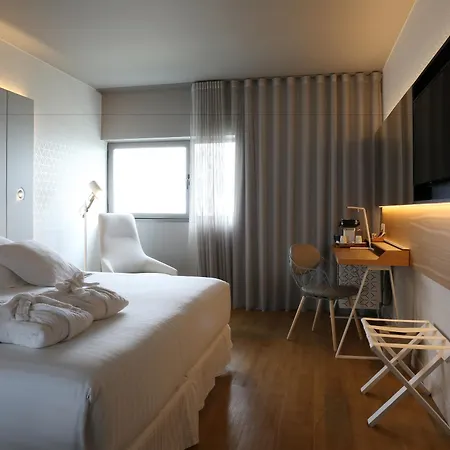 Hotel Occidental Atenea Mar - Adults Only Barcelona