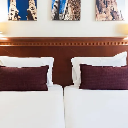 Exe Mitre Hotel 3*