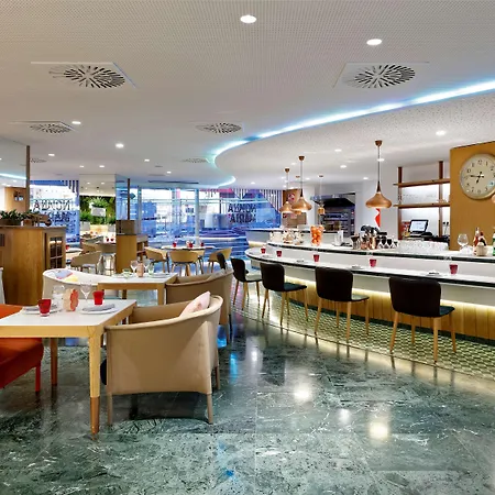 Melia Sarria 5*