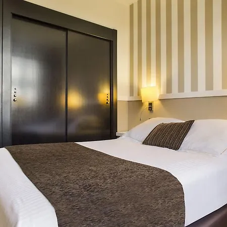 Acta City47 Hotel 4*