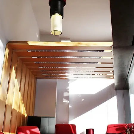 Abbot Hotel