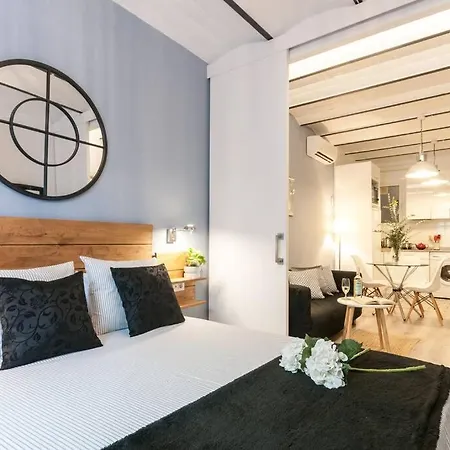 Benet Mercad Free Wi-fi Newly Renovate Apartment