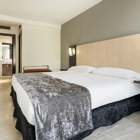 Hotel Ilunion Almirante 4*