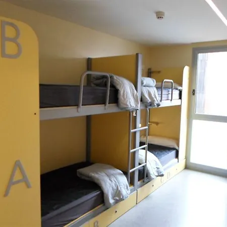 Hostel Twentytu Barcelona