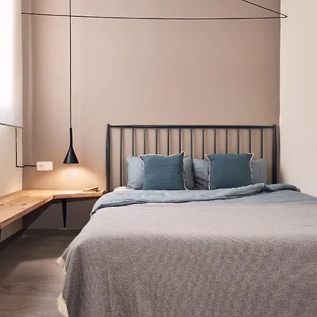 Maya - Two Bedroom In Enric Granados * Barcelona