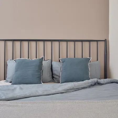 Maya - Two Bedroom In Enric Granados * Barcelona