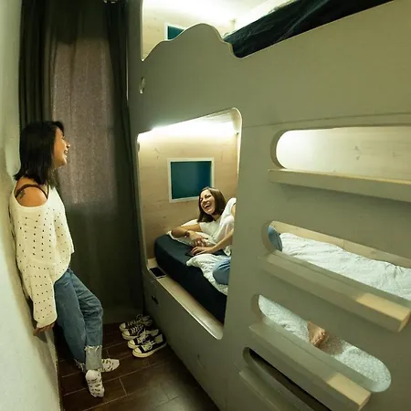 Hostal One Paralelo