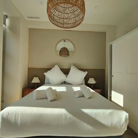 Mr Born Apartment *