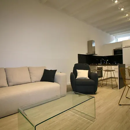 Luxurius For 4 People With Jacuzzi Lägenhet *