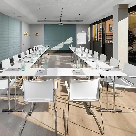 Hotel Olivia Plaza 4*