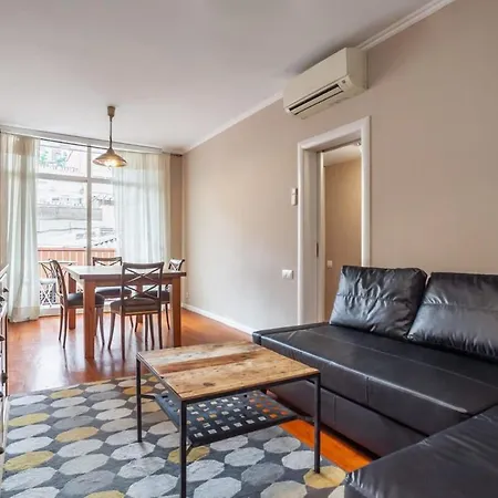 Next To Sagrada Familia 4-bedroom