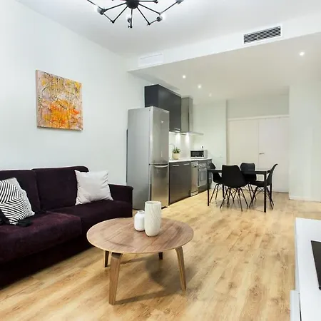 Centric 3bedroom In Ramblas 2 1b Barselona