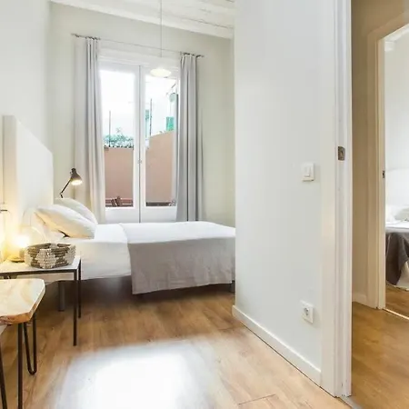 Appartamento Bright And Modern 4bedroom With Terrace In Ramblas P1 Barcellona