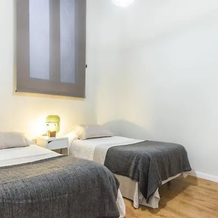 Bright And Modern 4bedroom With Terrace In Ramblas P1 Appartamento *