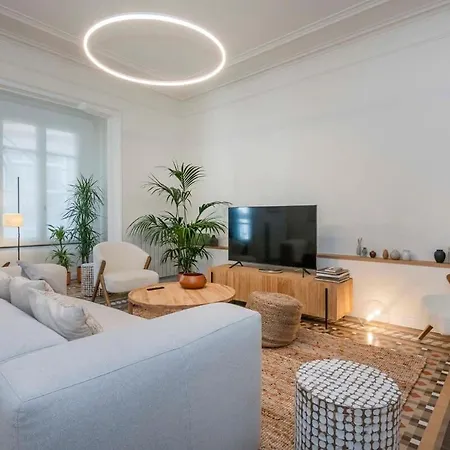 Amazing 5 Bd 5 Bathroom Next To Plaza Catalunya Lejlighed *