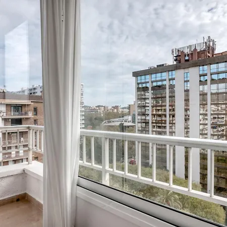 Blueground Pedralbes Furnished Bcn-92 * Barcelona
