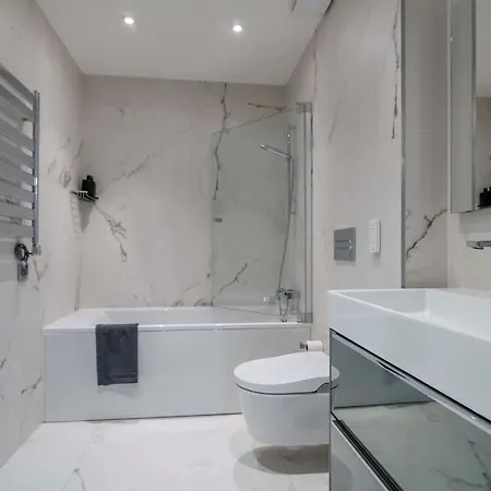 Luxury 4-bedrooms In Rambla De Catalunya Appartement