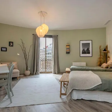 Luxury 4-bedrooms In Rambla De Catalunya Appartement