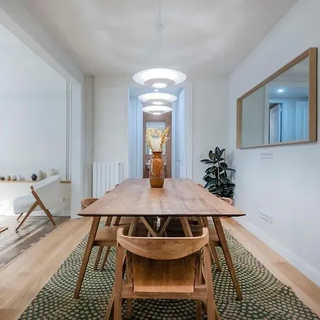 Amazing 5 Bd 5 Bathroom Next To Plaza Catalunya Lejlighed *