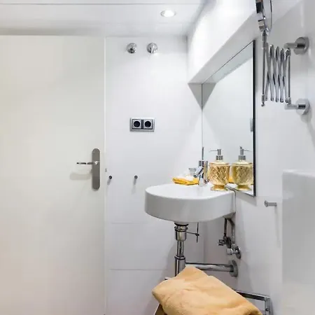 Luxury Duplex In The Heart Of Appartamento Barcellona