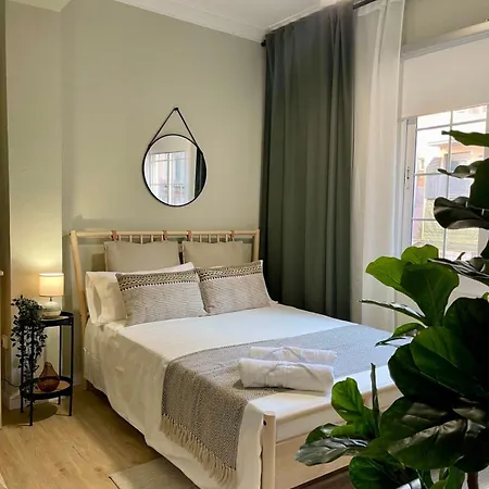 Poble Sec - Modern & Comfy 3 Bedrooms Barcelona