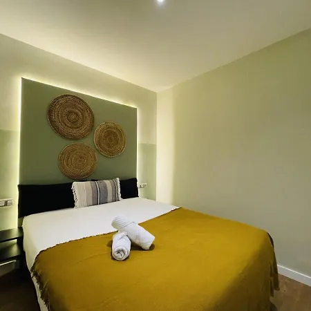 아파트 Plaza Catalunya Recently Renovated 5bd-4bth