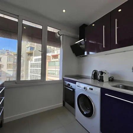 Plaza Catalunya Recently Renovated 5bd-4bth 바르셀로나