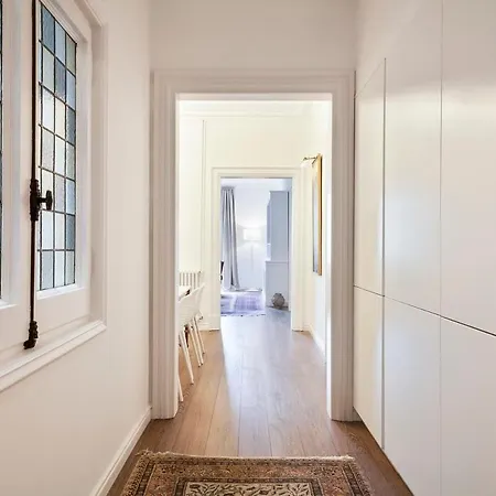 Apartment Casa Batllo - Luxury Historic 4bd 4bth For 9 Guests