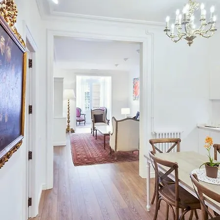 Apartment Casa Batllo - Luxury Historic 4bd 4bth For 9 Guests Barcelona