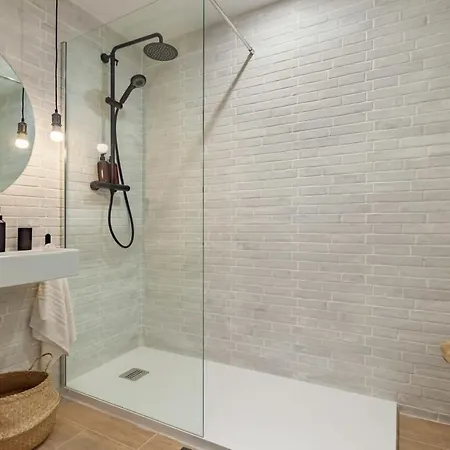 Elegant 4 Bedroom By Plaza Catalunya