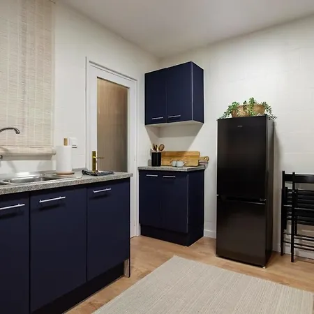 Elegant 4 Bedroom By Plaza Catalunya *