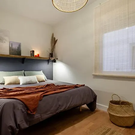 Elegant 4 Bedroom By Plaza Catalunya * Barcelona