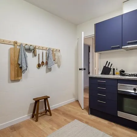 Elegant 4 Bedroom By Plaza Catalunya Apartment *