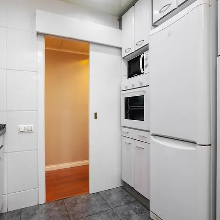 Next To Sagrada Familia 4-bedroom Apartment