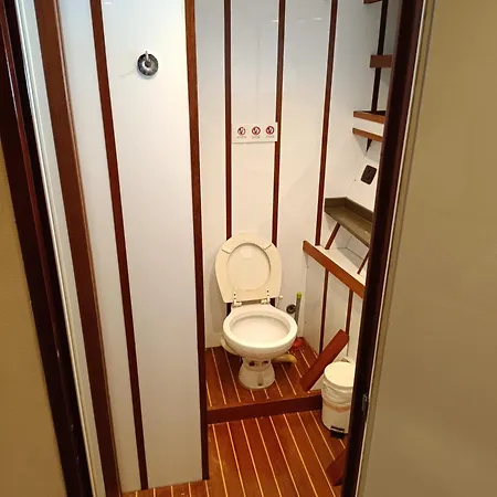 Amazing Boat To Sleep In Barcelona