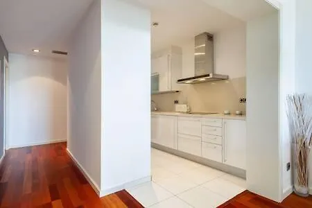 Wonderful 2-bd With Balcony Plaza Cataluna Lejlighed *