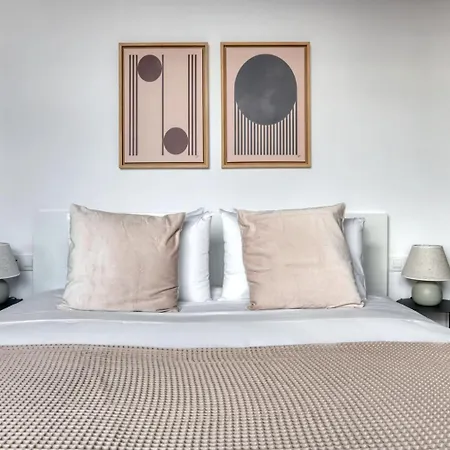 Blueground Pedralbes Furnished Bcn-92 *