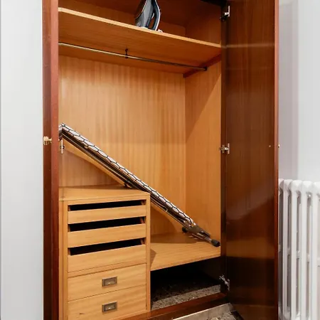 Blueground Galvany Balcony Furnished Bcn-127