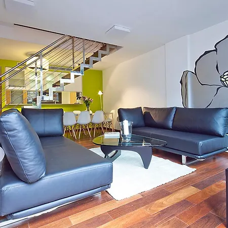 Lägenhet My Space Emirates - Splendid With Terrace And Pool Near Park Gueell Barcelona