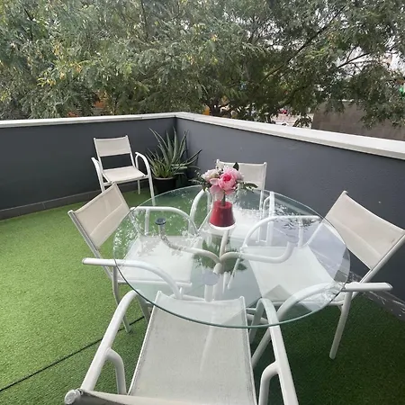 Luxe Forum Terrace Apartment