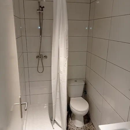 Affittacamere Bright Private Double Center Metro L-1 Urgell L-5 Hospital Clinic