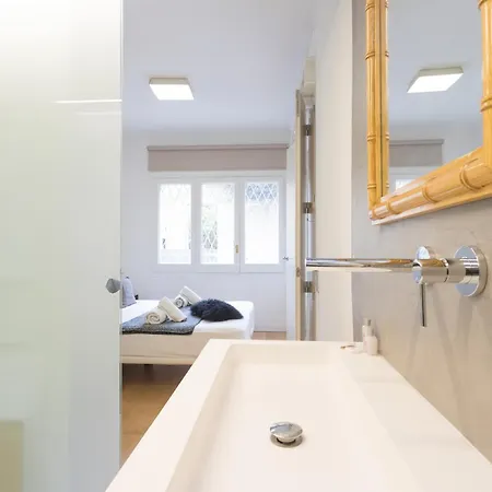 My Space - 2 Bedroom In Uptown Apartamento
