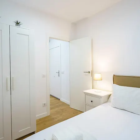 The White Flats Les Corts Barcelona