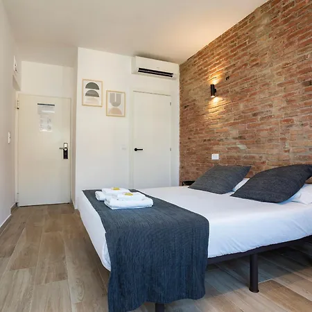 Bedmates Hotel 2*