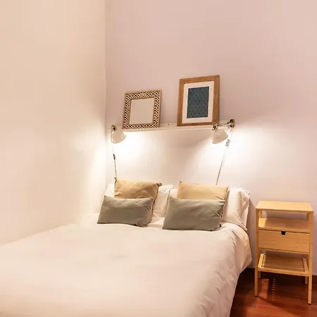 Spacious & Sunny With Terrace In The Center برشلونة