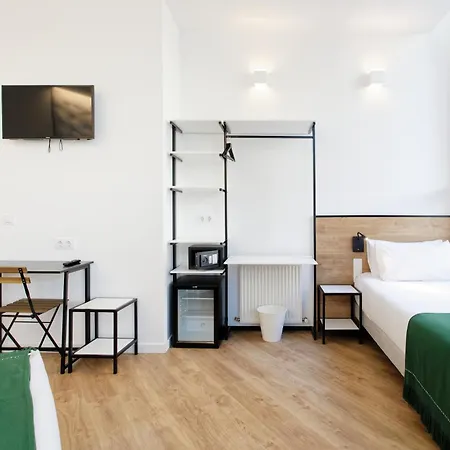 House Hotel
