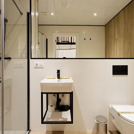 House Hotel 3*