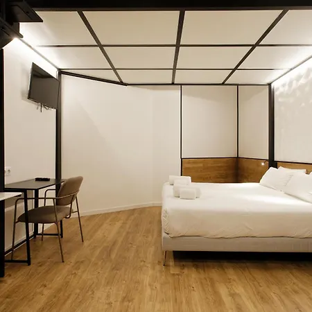 Hotel House 3*