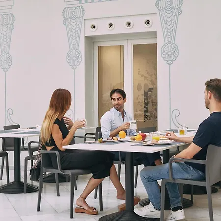 Hotel Oriente Atiram