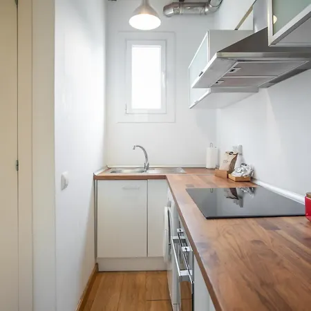 51no1058 - Bright 1bed Flat In Poble Sec Lägenhet *